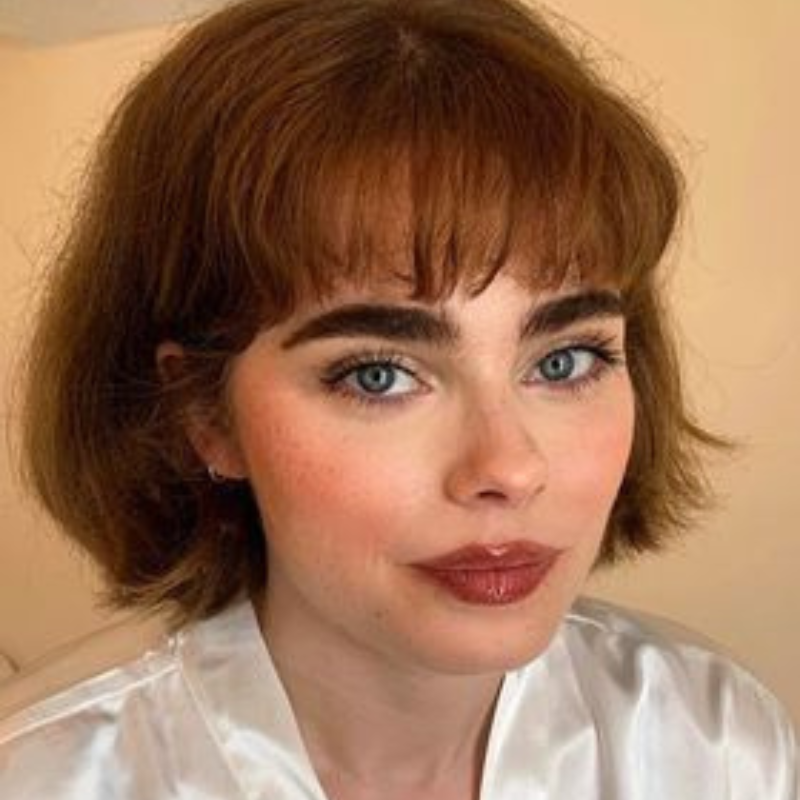 Image and testimonial of customer Lucy | Bridal makeup by Gia MUA based in Cardiff